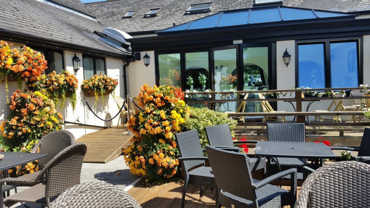 The Old Barn Inn Newport  Exteriér fotografie